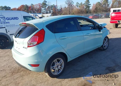 2018 Ford Fiesta Se z USA, uszkodzony, nr VIN 3FADP4EJXJM122522